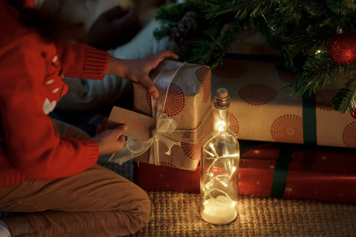 Why a Prelit Artificial Christmas Tree is Perfect for You